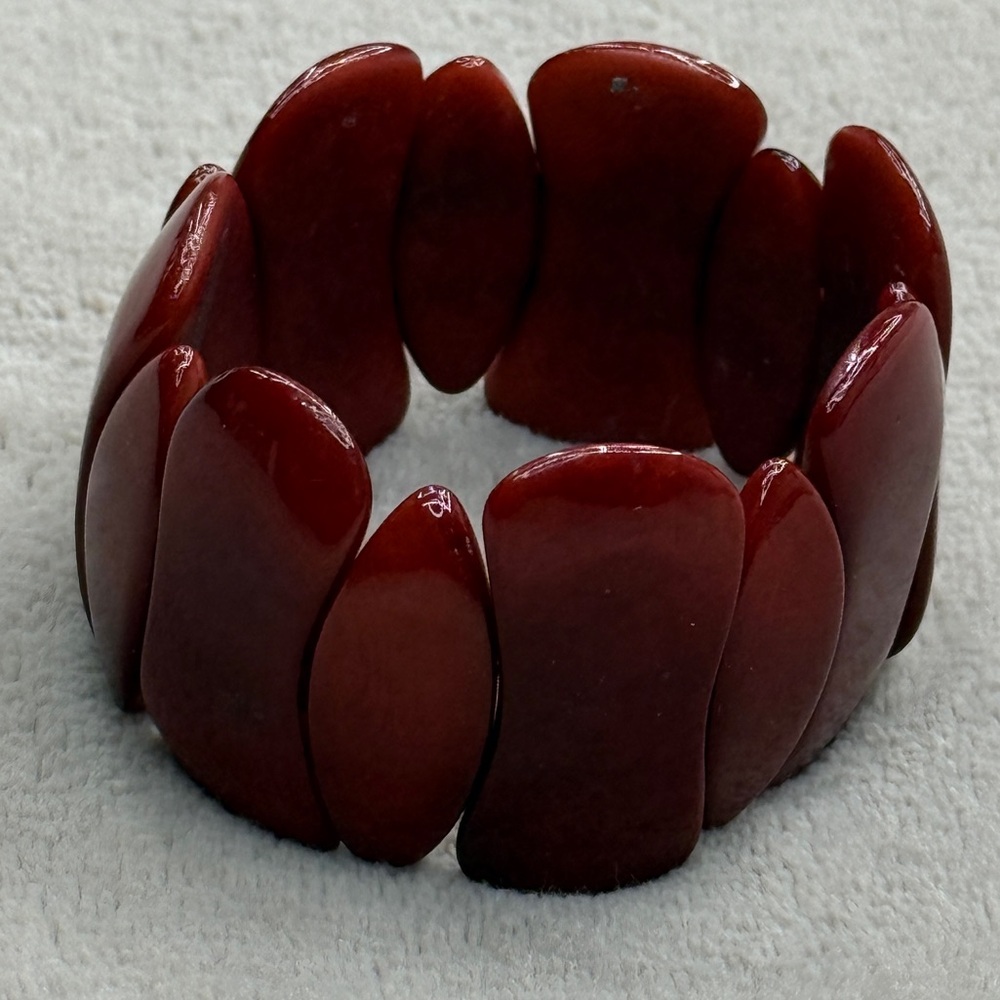 🚨3 for $15🚨 Dark Red Stretch Bracelet in size 7